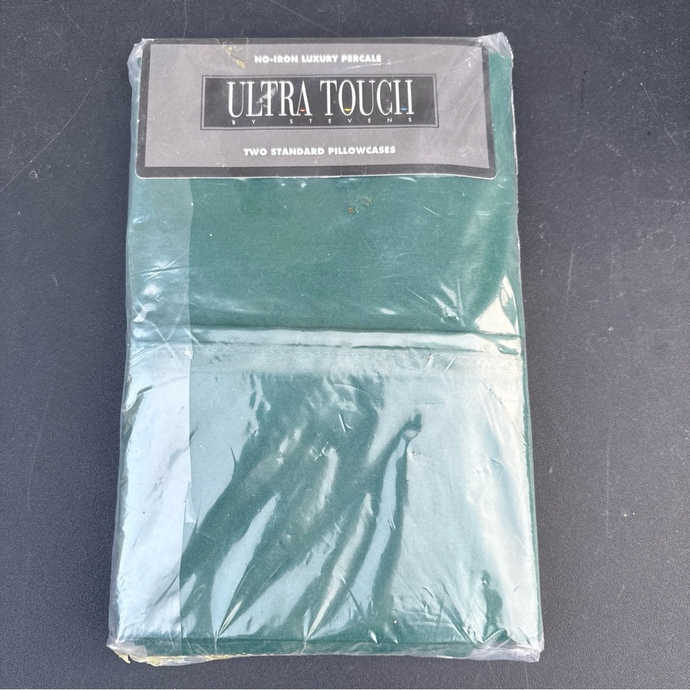 NEW Ultra Touch by Stevens- Hunter Green- Two Standard Size Pillowcases